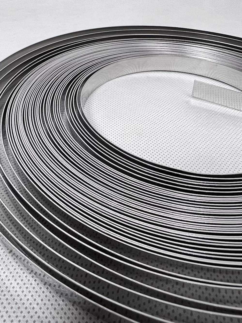 Nerezový upínací pás